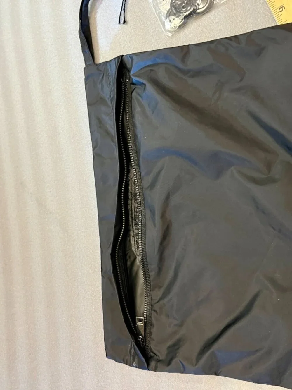 Burberry Replacement Buttons Set Sealed in Pouch with EKD Travel Bag